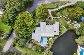 Amazing 8BR w Pool Lake ViewTons of Amenities